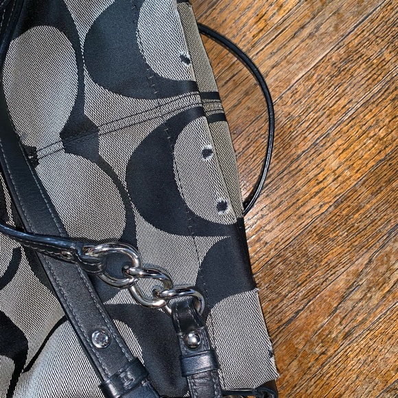 Coach Handbag Purse w/ Strap Grey Red Lining - Picture 7 of 8